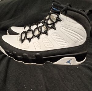 Jordan 9 Retro "University Blue" Size 9